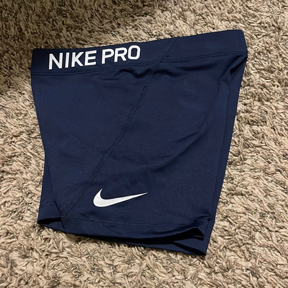 Nike women's spandex shorts
